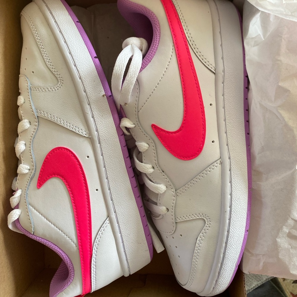 Nike Kids' Grade School Court Borough Low 2 Shoes Hot Pink & Purple 7Y